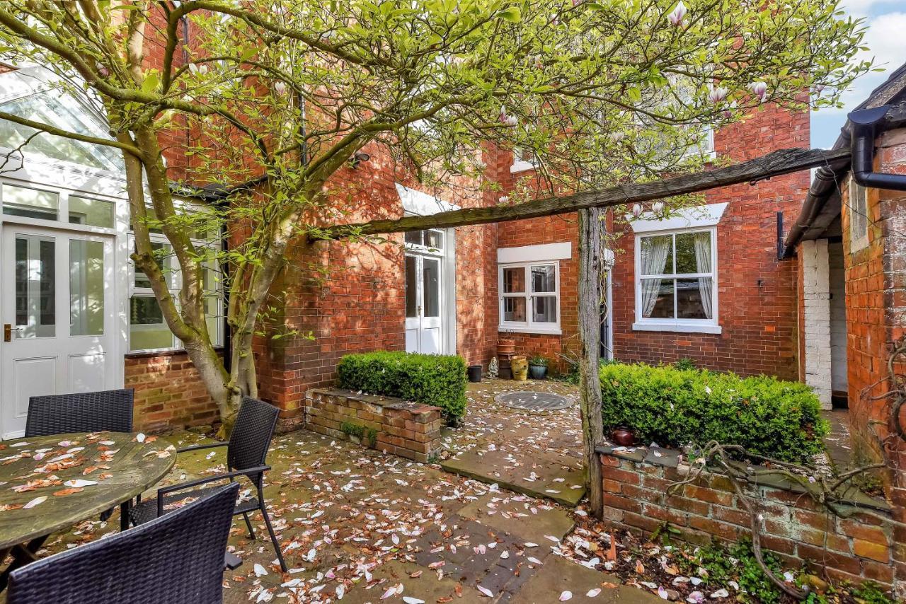 The Hollies Bed and Breakfast South Kilworth Eksteriør billede
